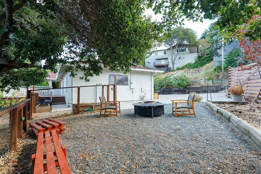 1239 Talbryn Drive Belmont, CA 94002