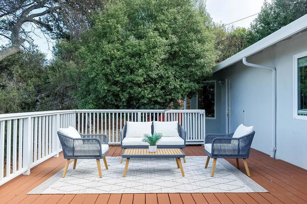 1239 Talbryn Drive Belmont, CA 94002