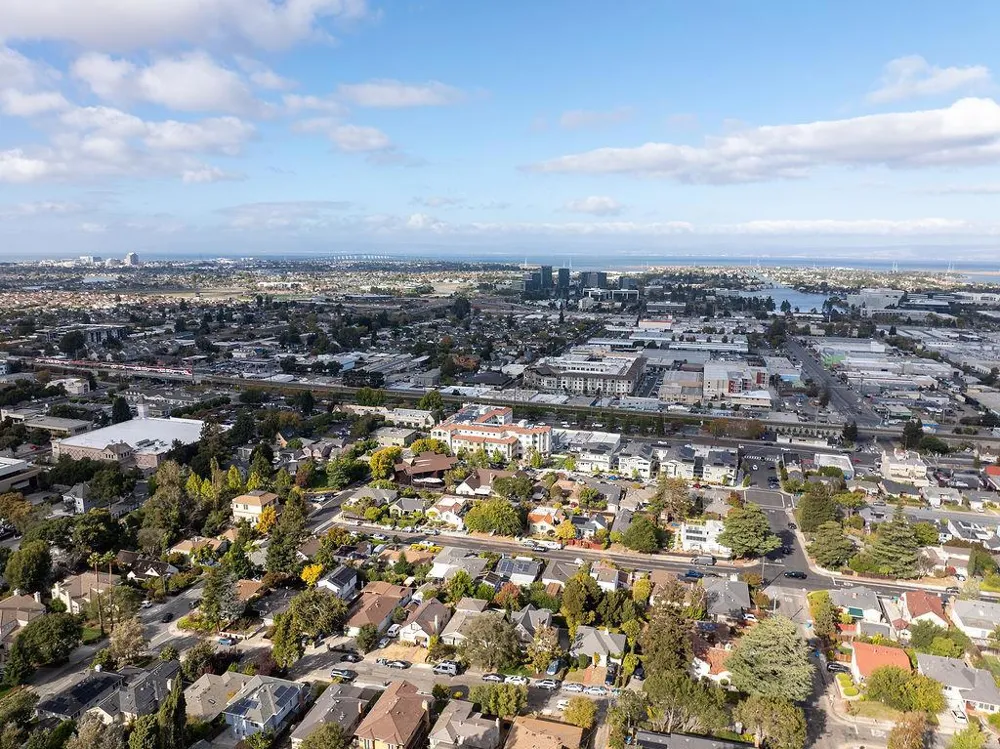 1239 Talbryn Drive Belmont, CA 94002