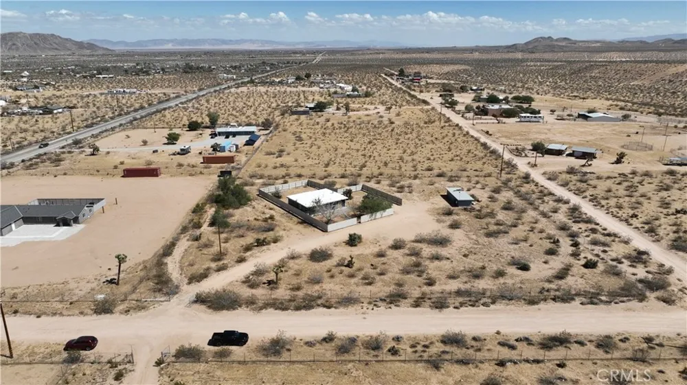 829 Cambria Yucca Valley, CA 92285