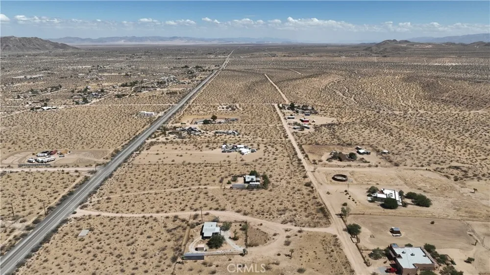 829 Cambria Yucca Valley, CA 92285