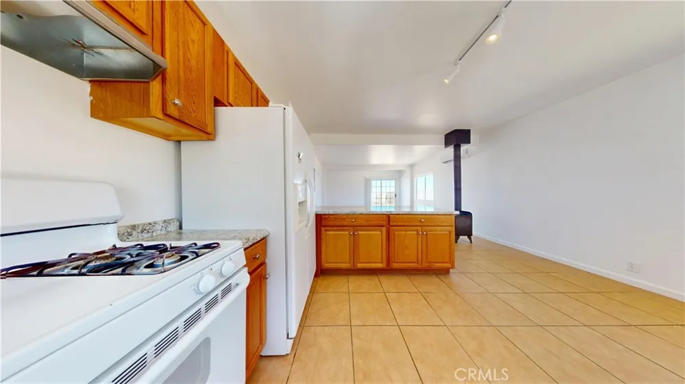 829 Cambria Yucca Valley, CA 92285