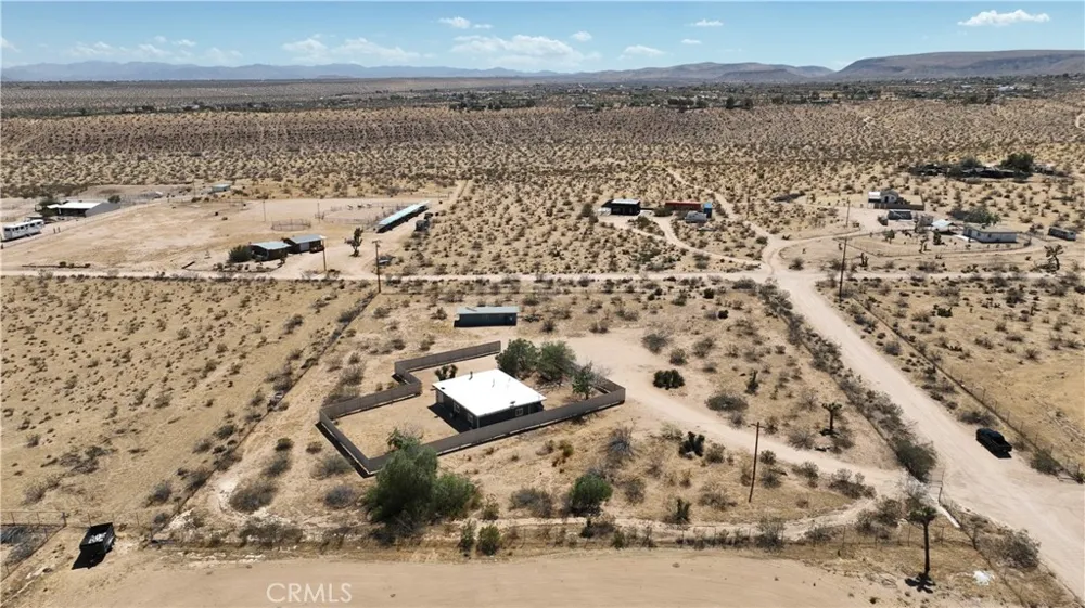 829 Cambria Yucca Valley, CA 92285