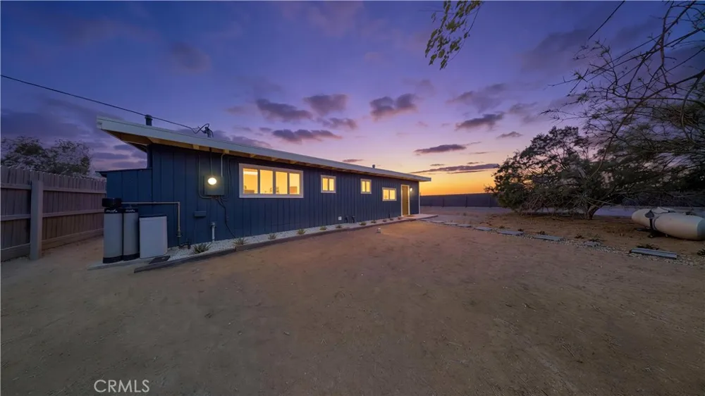 829 Cambria Yucca Valley, CA 92285