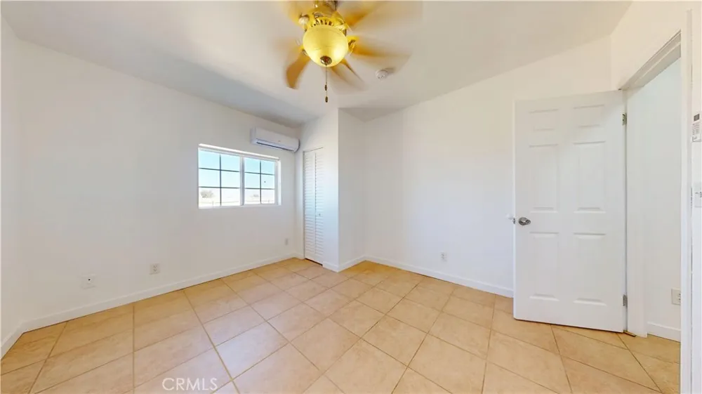 829 Cambria Yucca Valley, CA 92285
