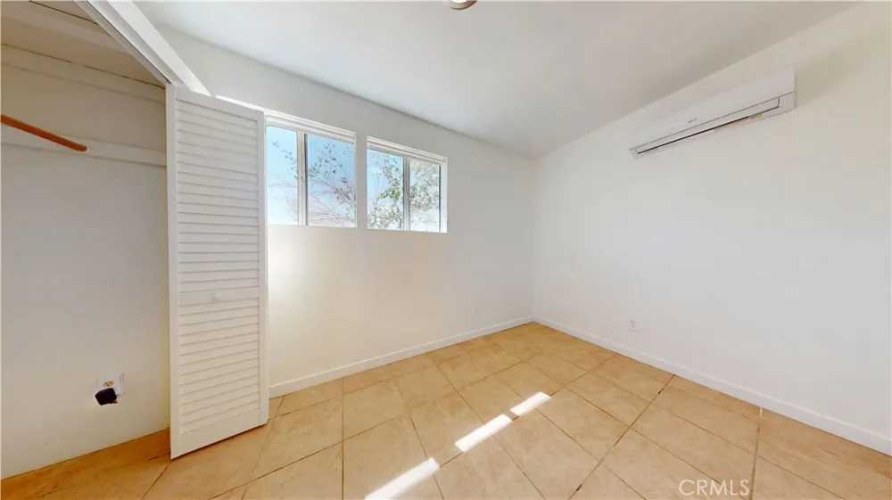 829 Cambria Yucca Valley, CA 92285