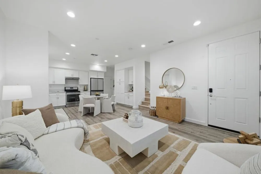 8555 Boardwalk Way Newark, CA 94560