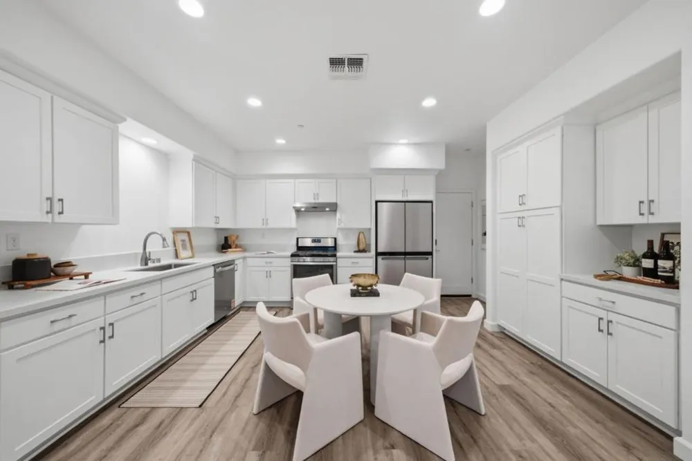 8555 Boardwalk Way Newark, CA 94560