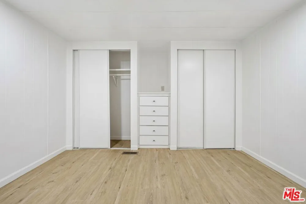 11250 Playa Street #16 1/2 Culver City, CA 90230