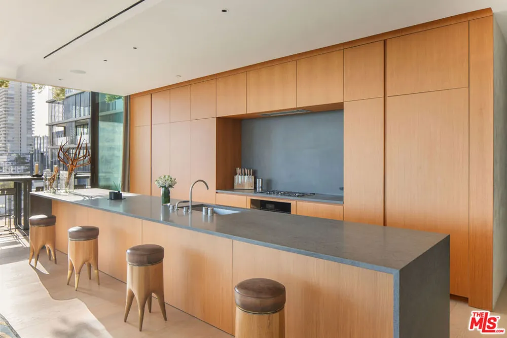 9040 W Sunset Boulevard #905 West Hollywood, CA 90069