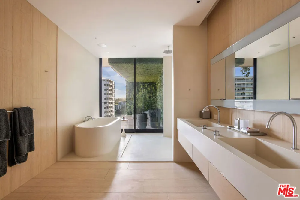 9040 W Sunset Boulevard #905 West Hollywood, CA 90069
