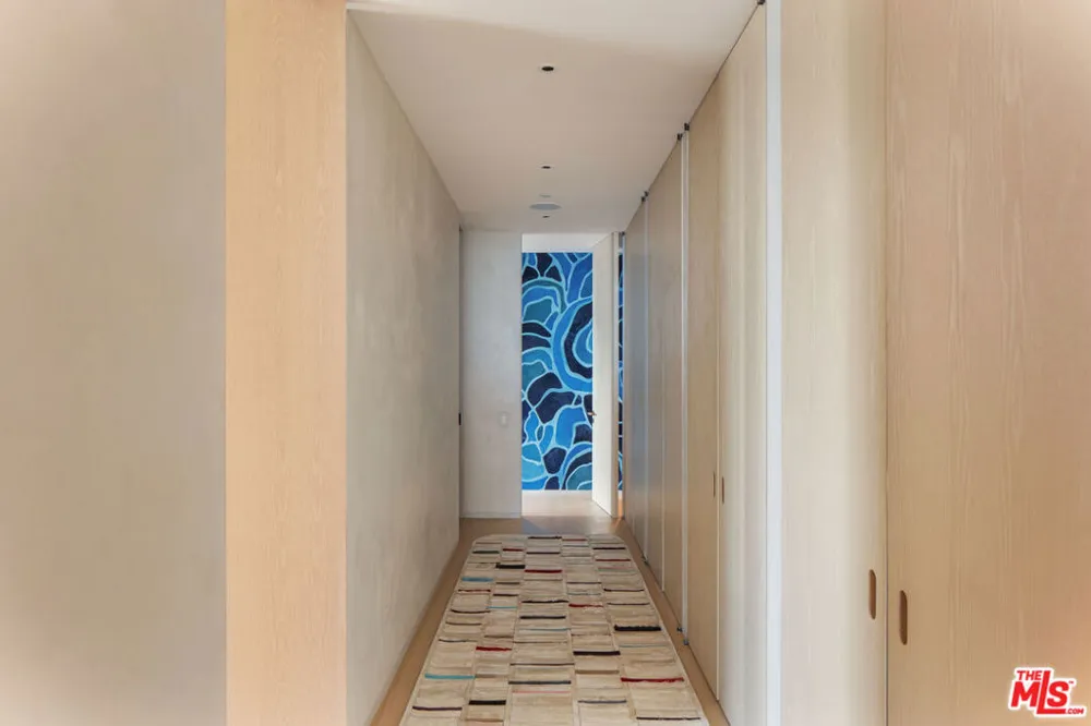 9040 W Sunset Boulevard #905 West Hollywood, CA 90069