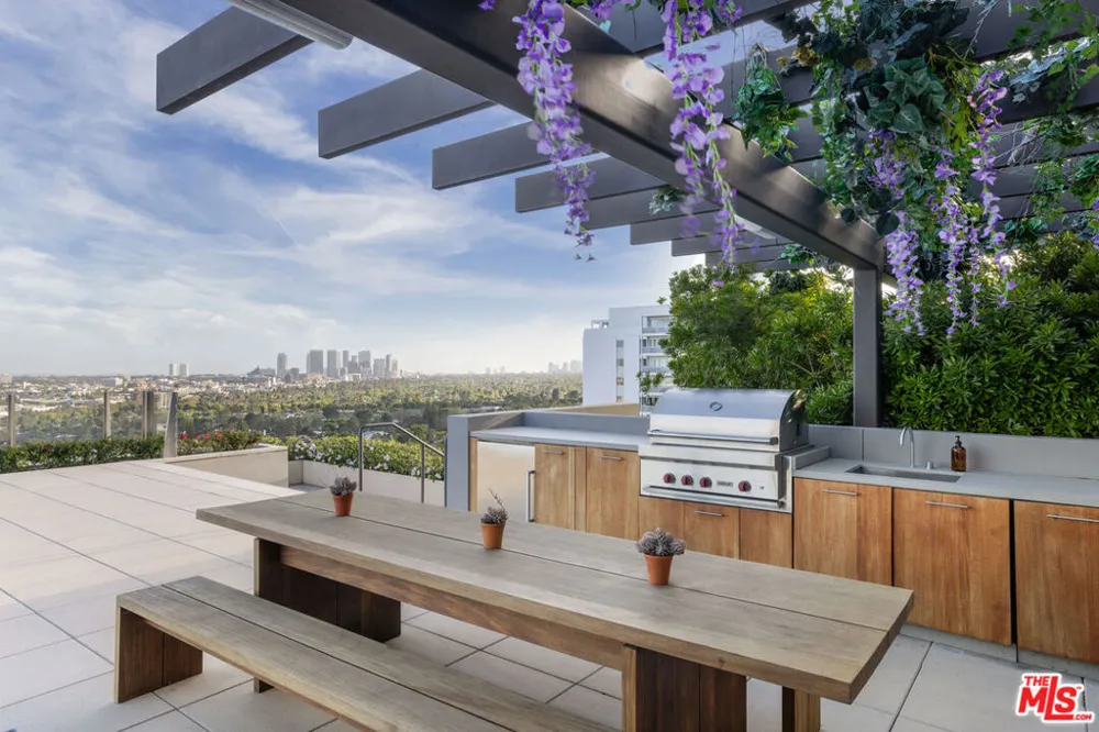 9040 W Sunset Boulevard #905 West Hollywood, CA 90069
