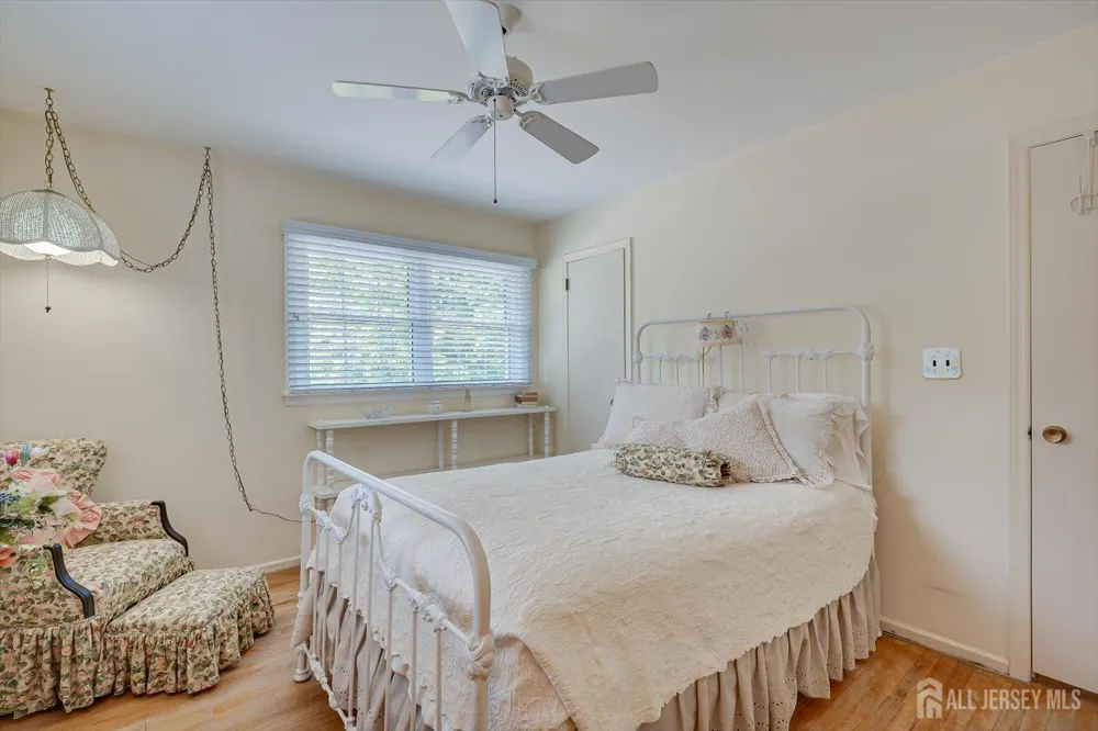 560 Wakefield Drive Metuchen, NJ 08840
