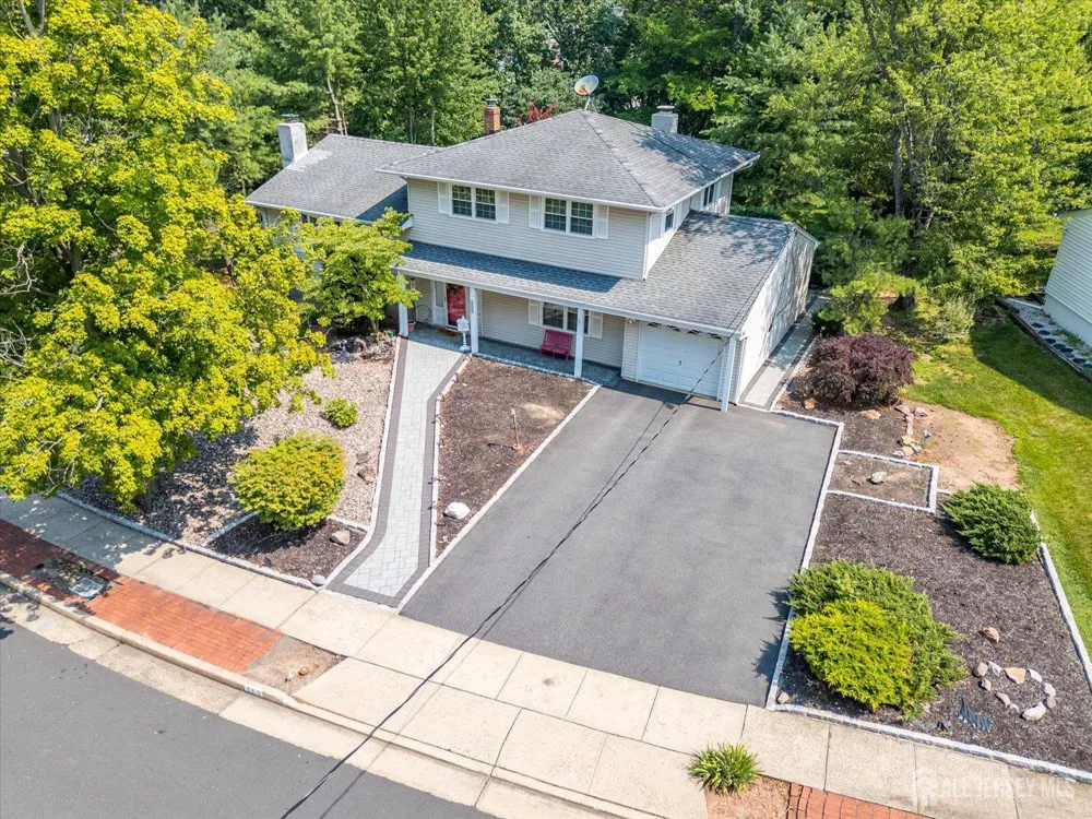 560 Wakefield Drive Metuchen, NJ 08840