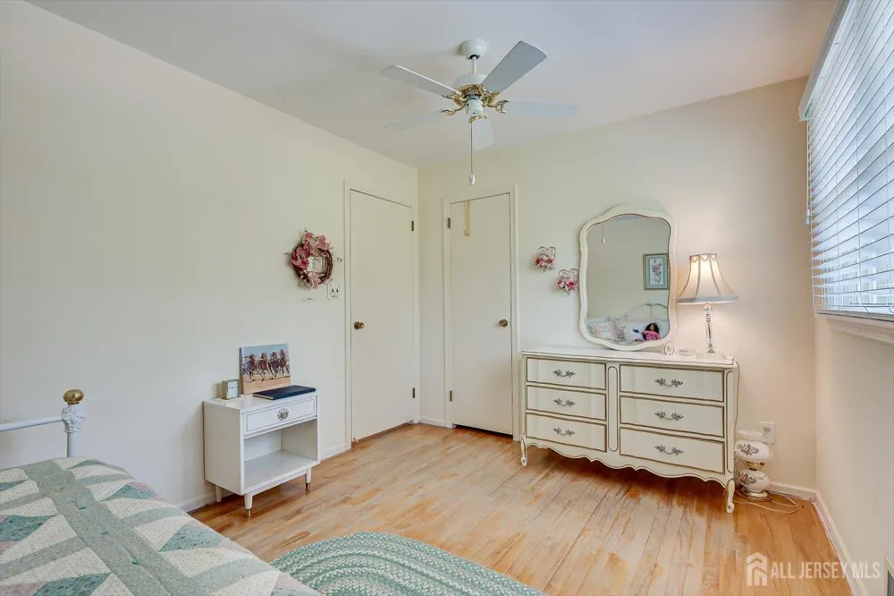 560 Wakefield Drive Metuchen, NJ 08840