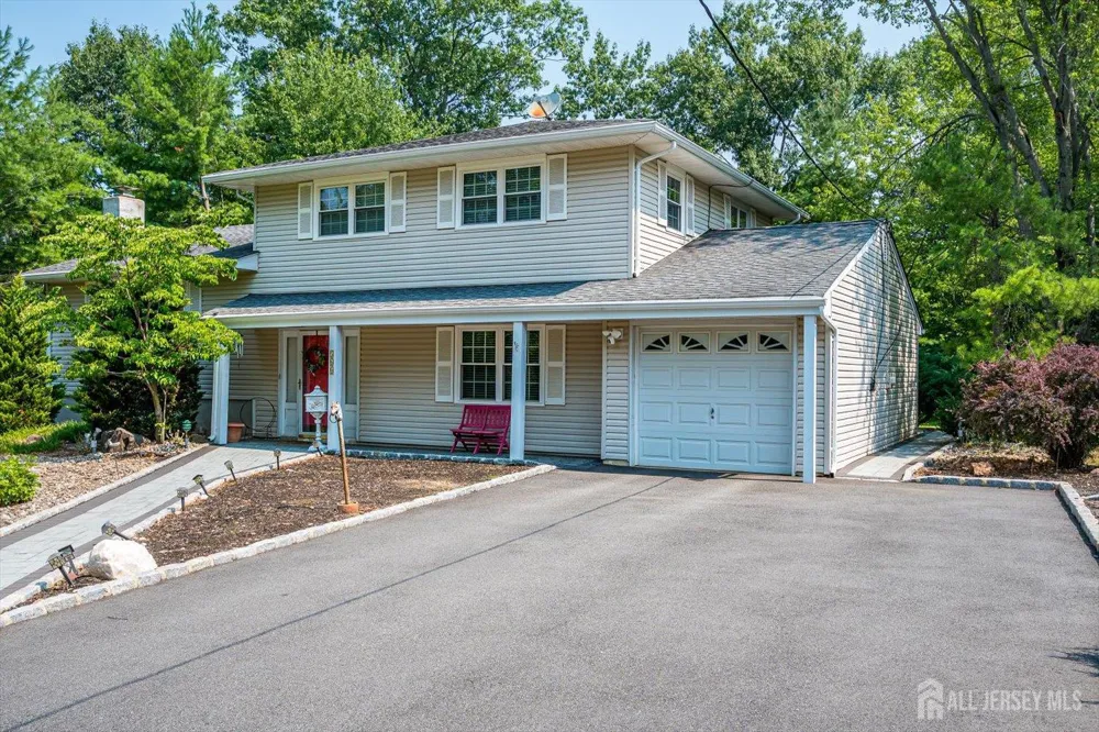 560 Wakefield Drive Metuchen, NJ 08840