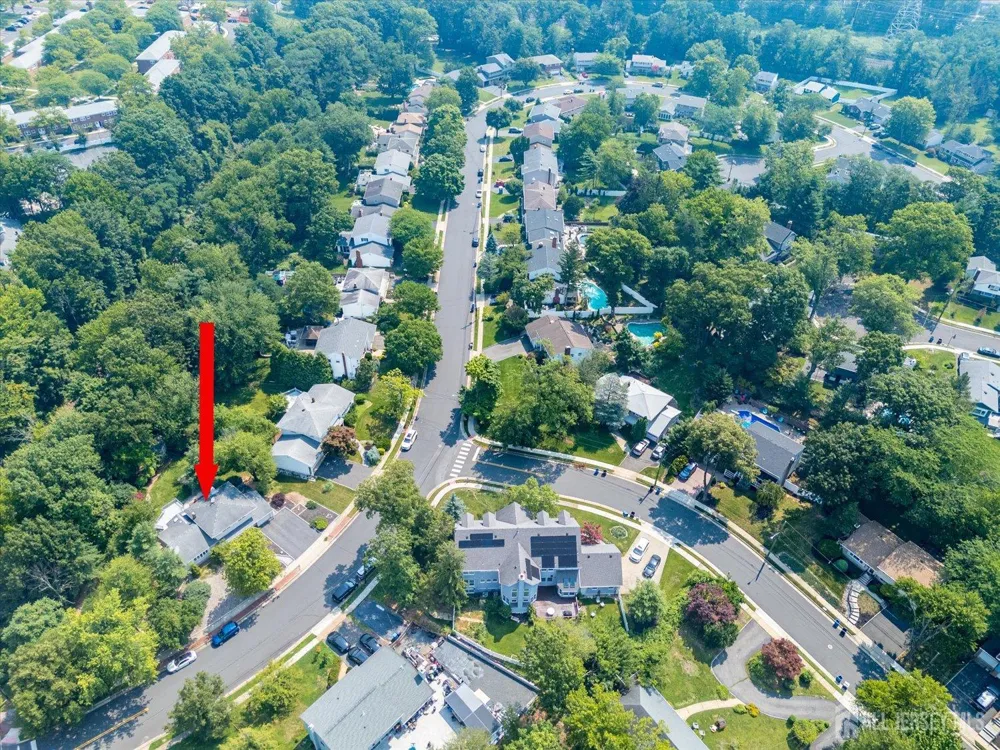 560 Wakefield Drive Metuchen, NJ 08840