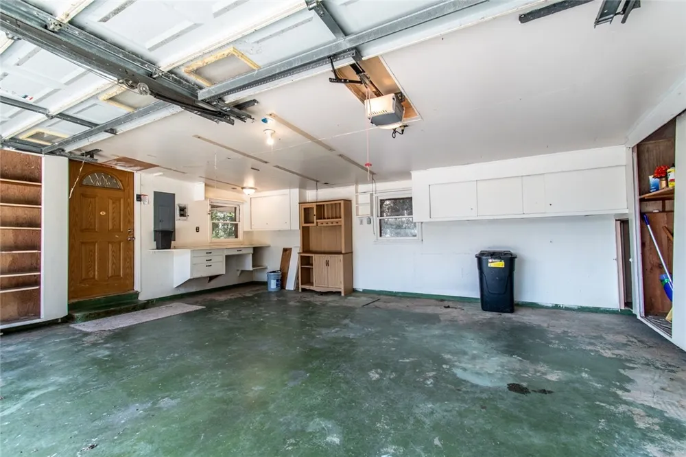 203 E Wildwood Drive Corpus Christi, TX 78410