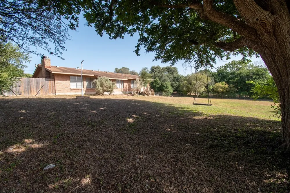 203 E Wildwood Drive Corpus Christi, TX 78410