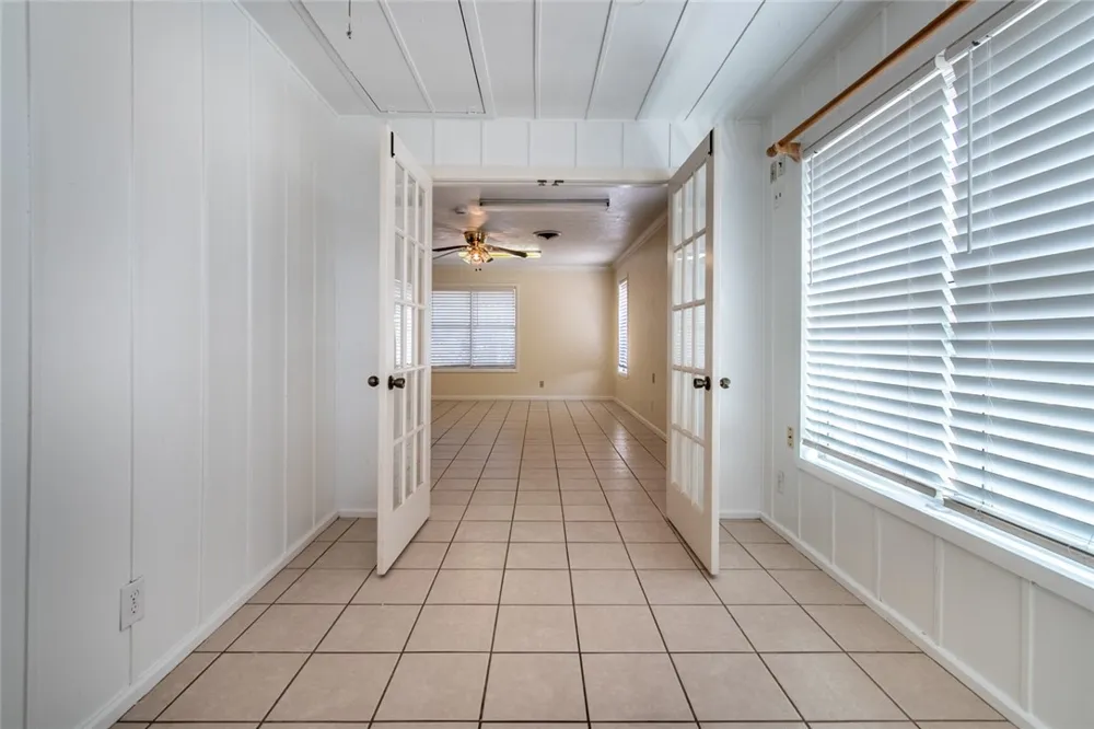 203 E Wildwood Drive Corpus Christi, TX 78410