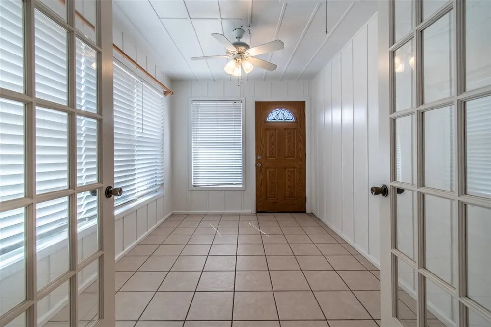 203 E Wildwood Drive Corpus Christi, TX 78410