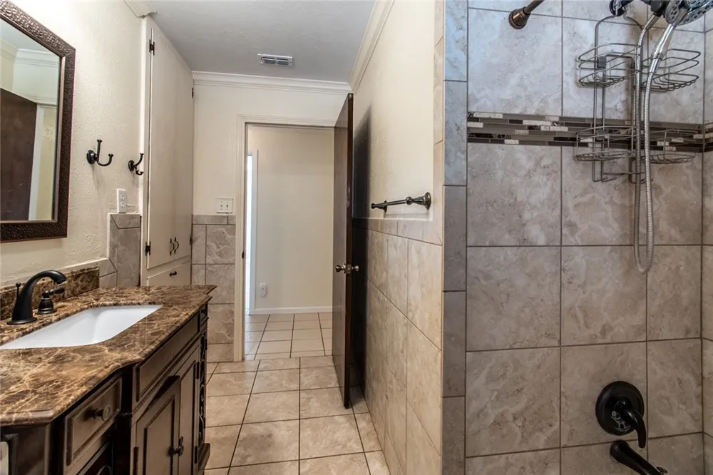203 E Wildwood Drive Corpus Christi, TX 78410