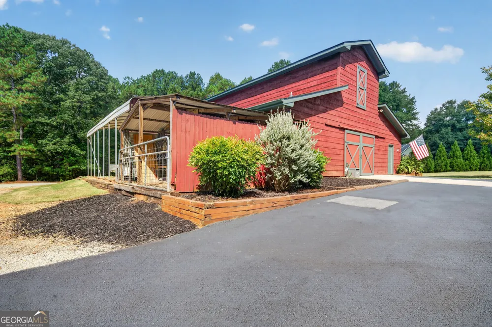 2030 Aqua RD Madison, GA 30650