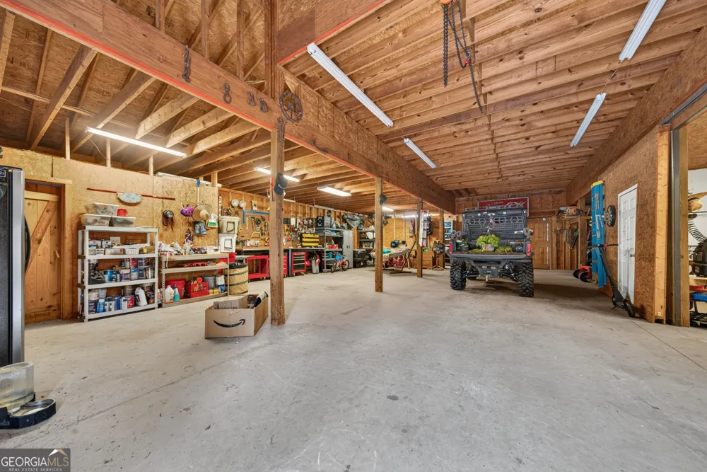 2030 Aqua RD Madison, GA 30650