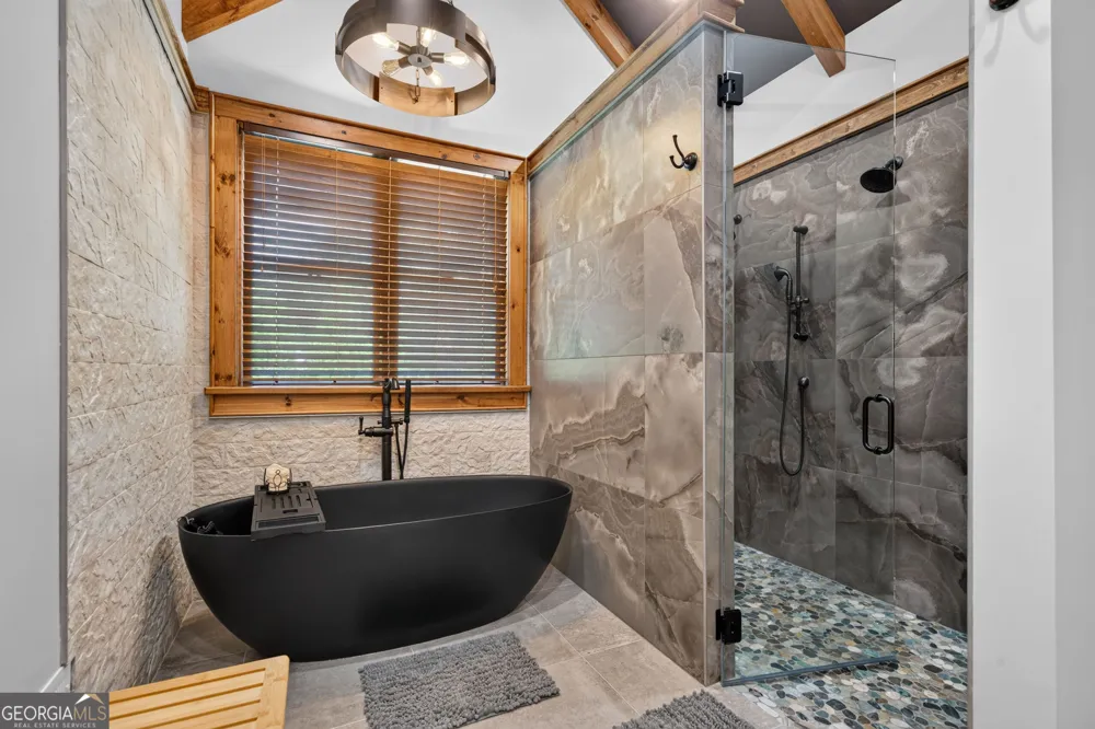 2030 Aqua RD Madison, GA 30650