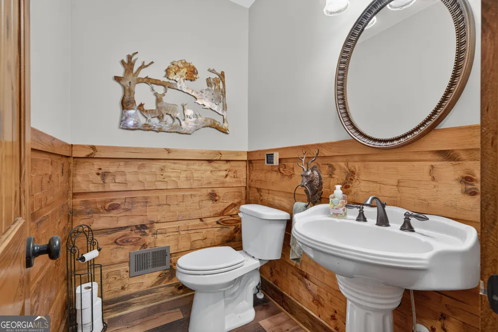 2030 Aqua RD Madison, GA 30650