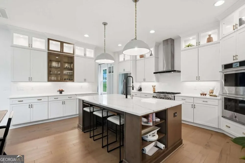13390 Bishops CT Roswell, GA 30075