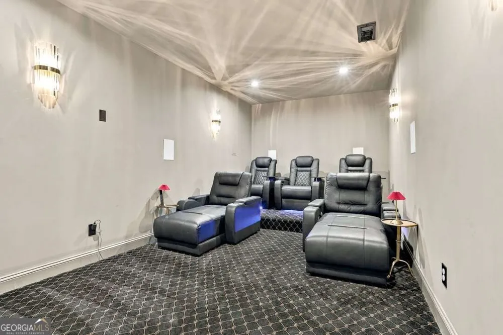 13390 Bishops CT Roswell, GA 30075