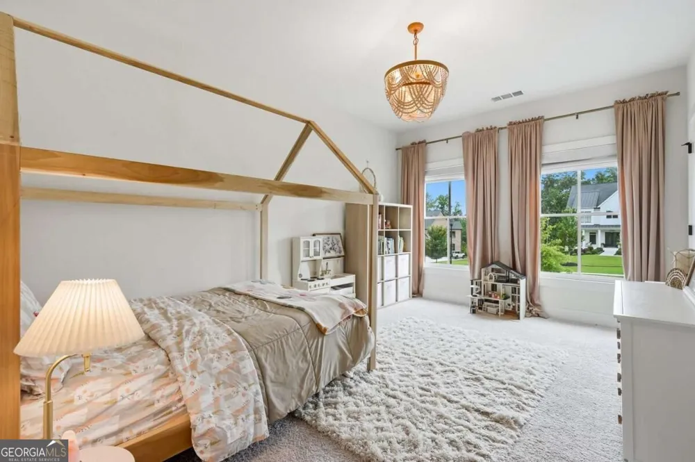 13390 Bishops CT Roswell, GA 30075