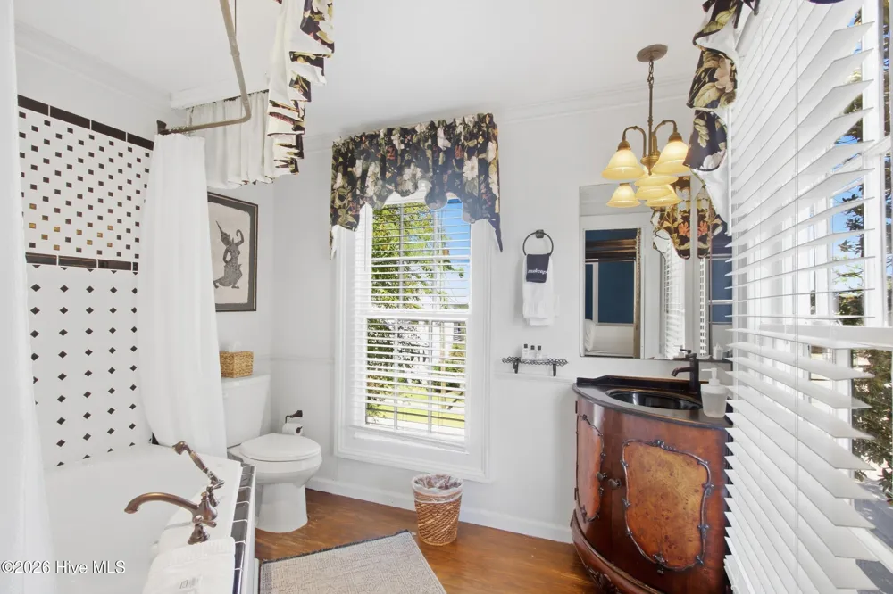 509 Pollock Street New Bern, NC 28562