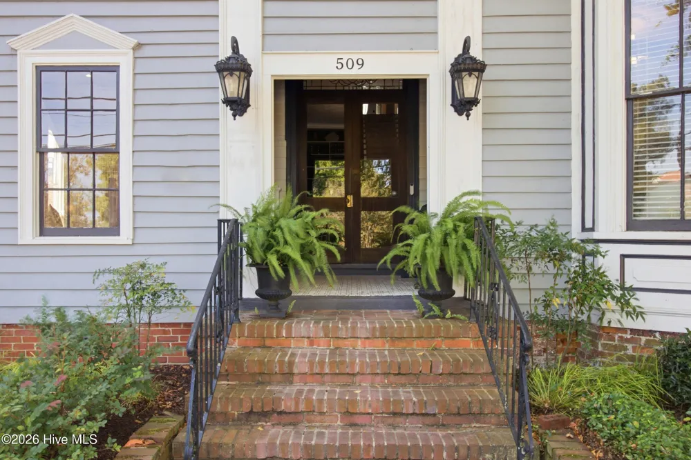 509 Pollock Street New Bern, NC 28562