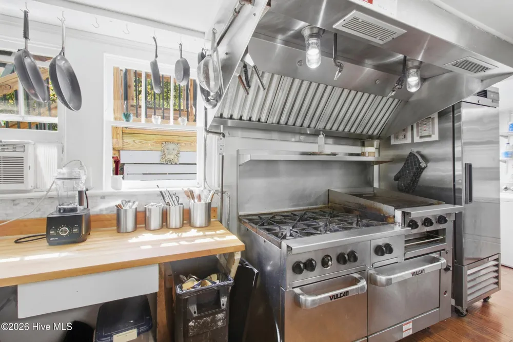 509 Pollock Street New Bern, NC 28562