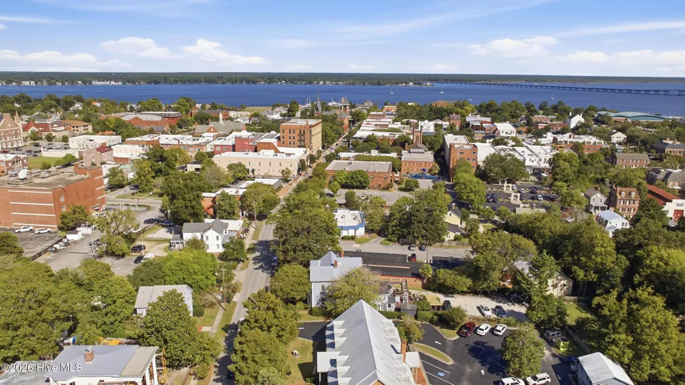 509 Pollock Street New Bern, NC 28562
