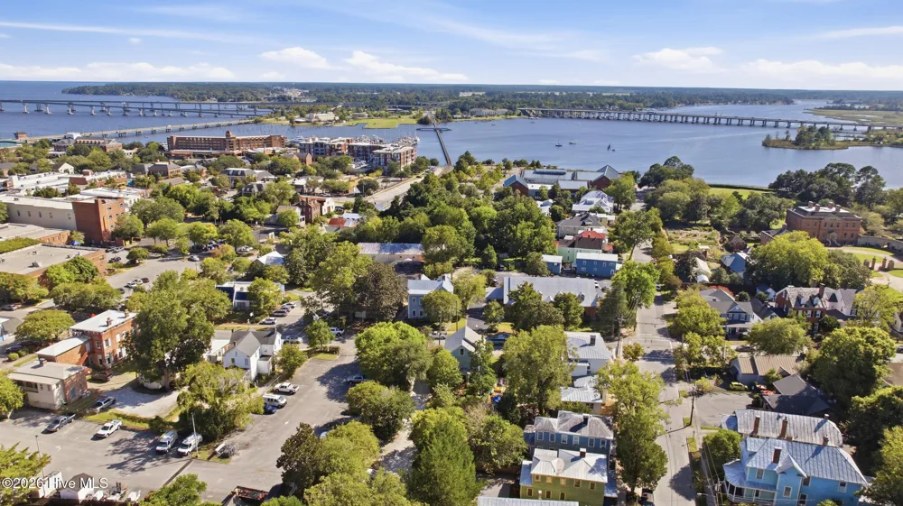 509 Pollock Street New Bern, NC 28562