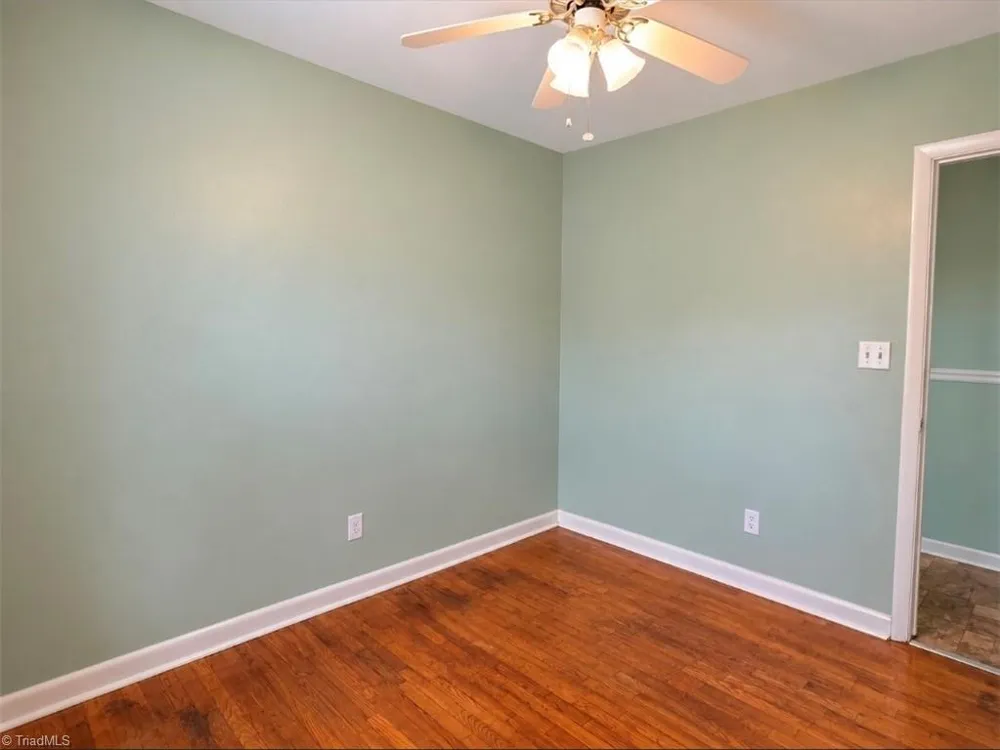 1013 Frank Street Mount Airy, NC 27030