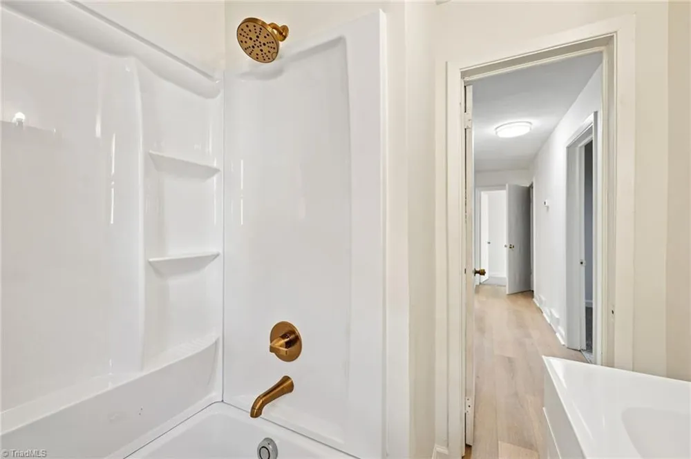 1664 NE 23rd Street Winston-Salem, NC 27105