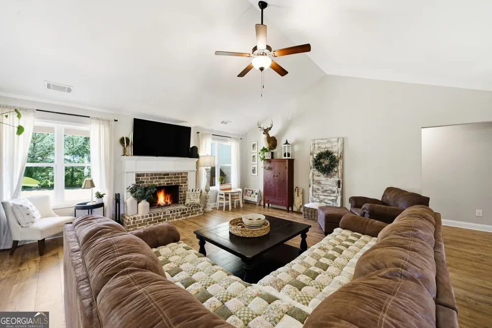 189 Marie CT Bethlehem, GA 30620