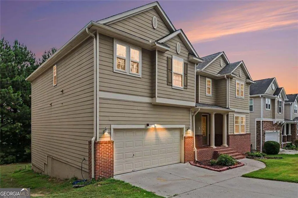 6195 Park Leaf WALK Buford, GA 30518