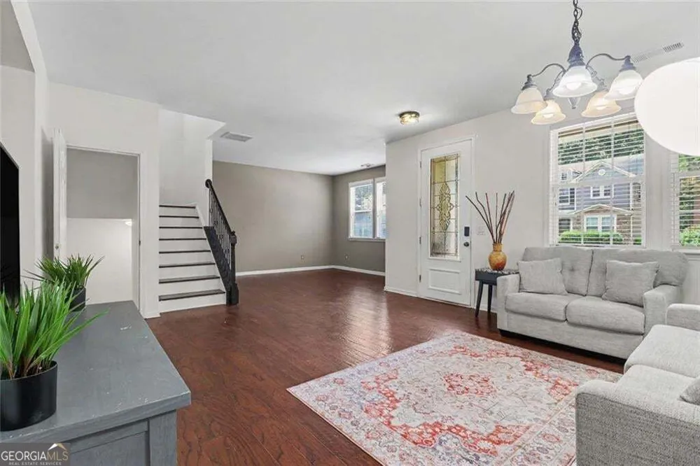 6195 Park Leaf WALK Buford, GA 30518