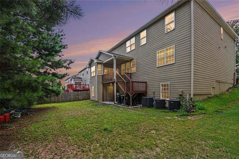 6195 Park Leaf WALK Buford, GA 30518