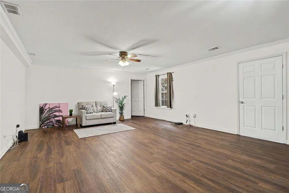 6195 Park Leaf WALK Buford, GA 30518