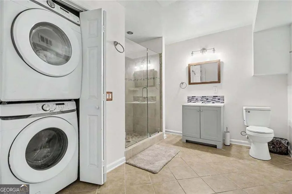 6195 Park Leaf WALK Buford, GA 30518