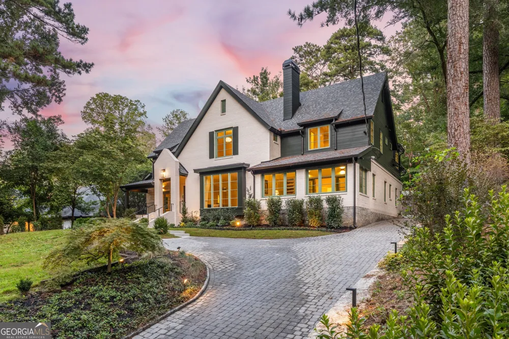 1737 Lenox RD NE Atlanta, GA 30306