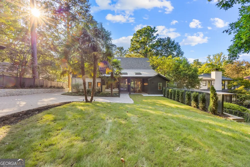 1737 Lenox RD NE Atlanta, GA 30306