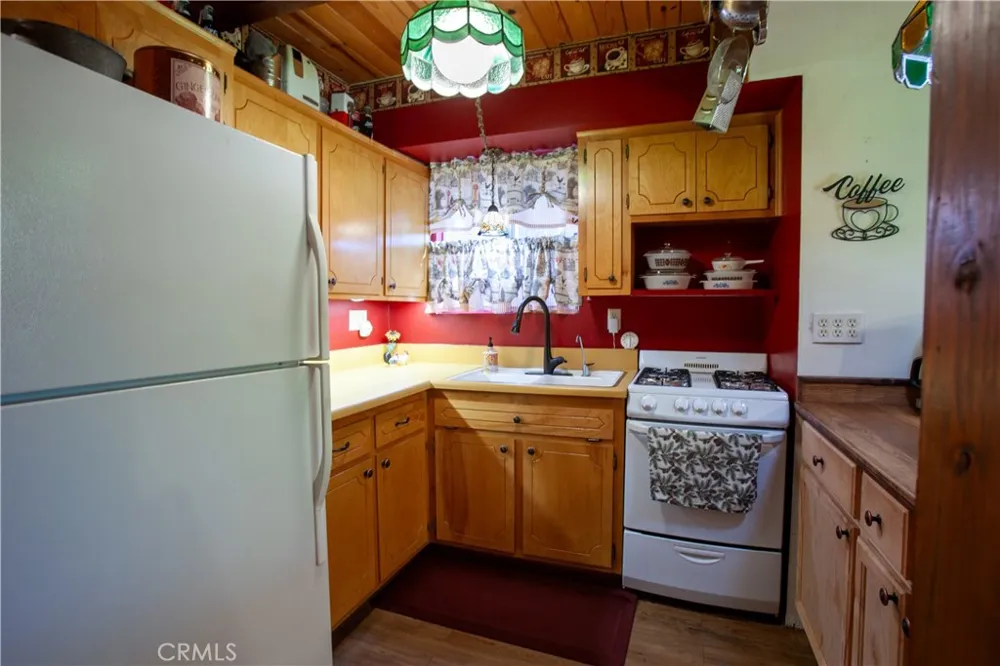 767 W Victoria Court Lake Arrowhead, CA 92352